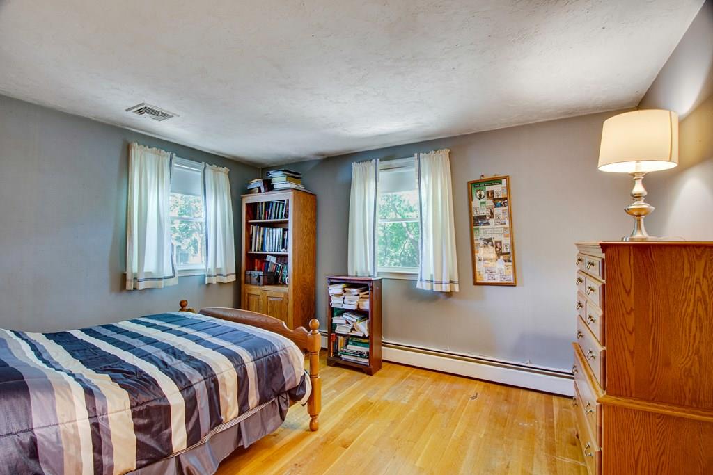 29 Oak Hill Road Needham, MA 02492 - Photo 19 of 27