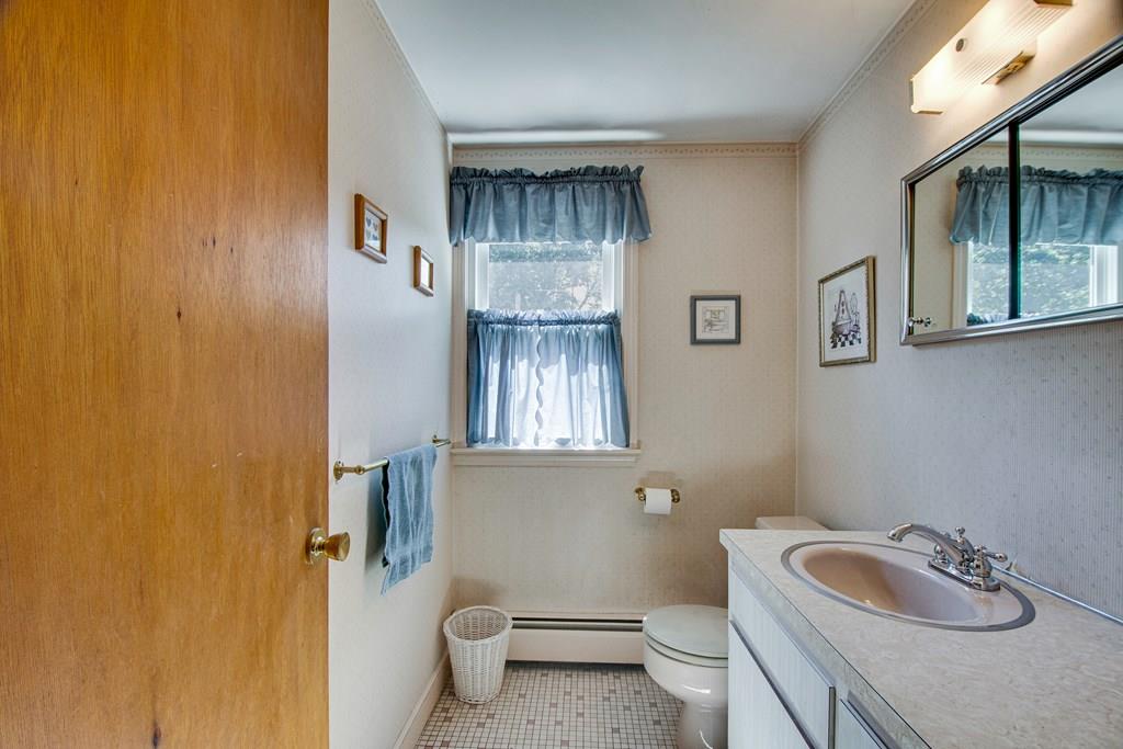 29 Oak Hill Road Needham, MA 02492 - Photo 23 of 27