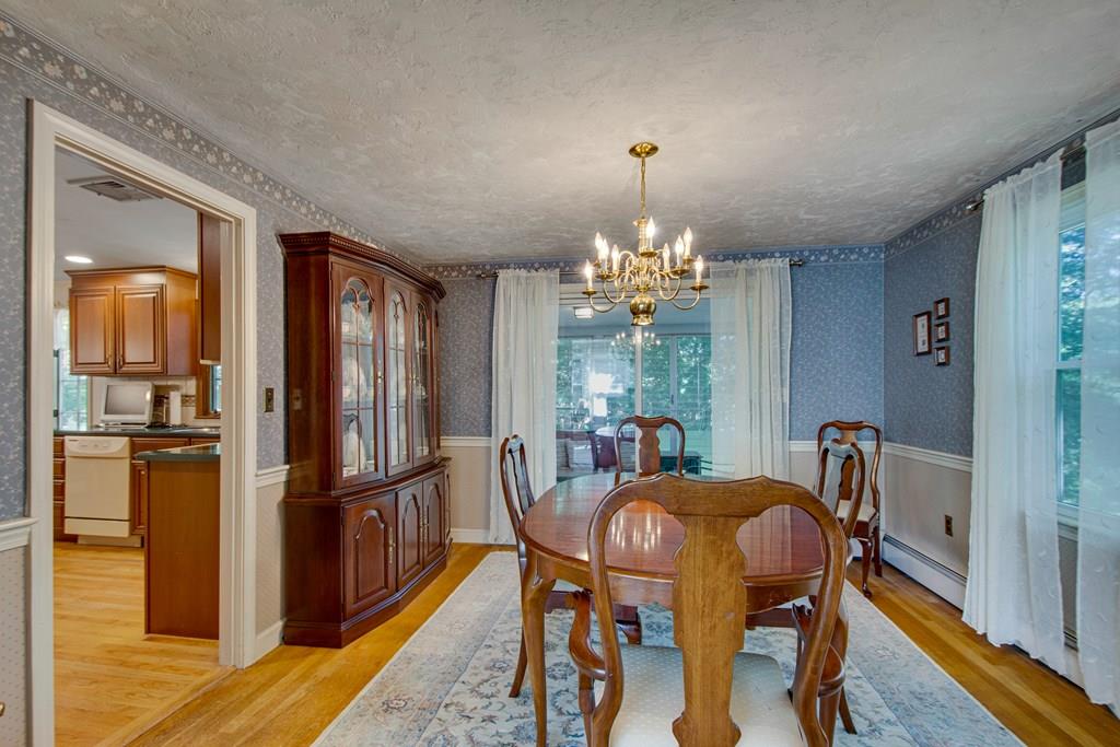 29 Oak Hill Road Needham, MA 02492 - Photo 7 of 27