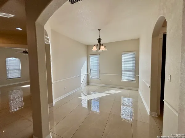 $2,400 | 2607 Seal Pointe, Converse, TX 78109