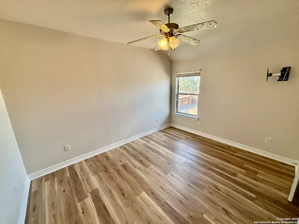 $2,400 | 2607 Seal Pointe, Converse, TX 78109