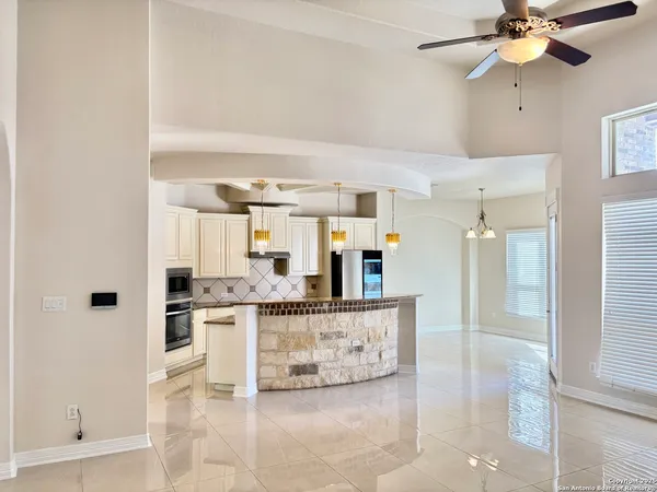 $2,400 | 2607 Seal Pointe, Converse, TX 78109