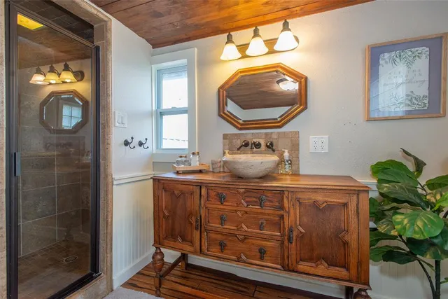 $624,999 | 113 Dolly Drive, Mabank, TX 75156