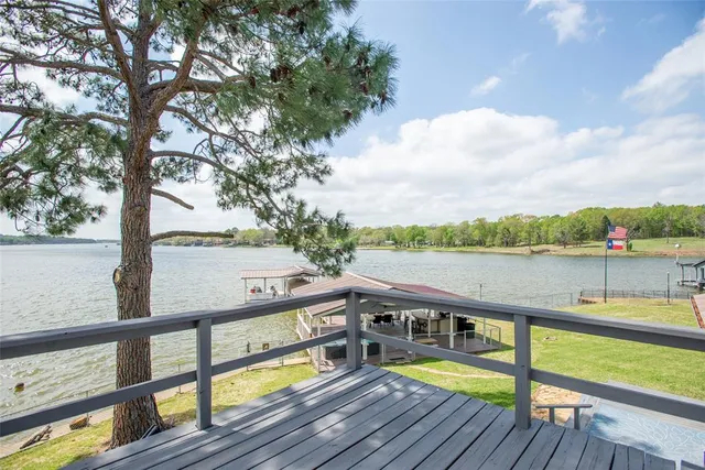 $624,999 | 113 Dolly Drive, Mabank, TX 75156