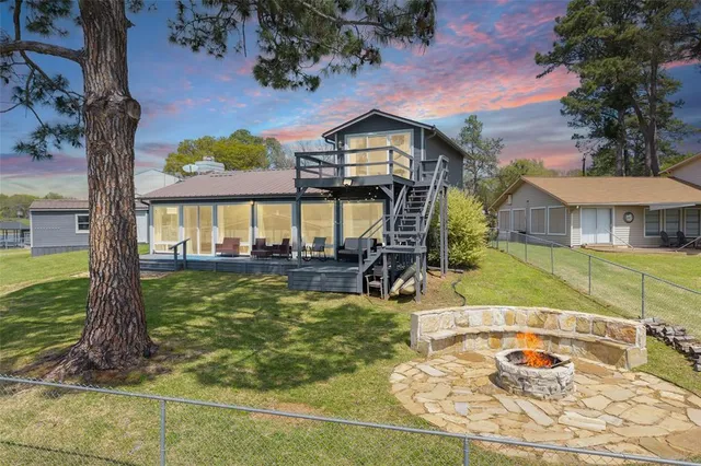 $624,999 | 113 Dolly Drive, Mabank, TX 75156