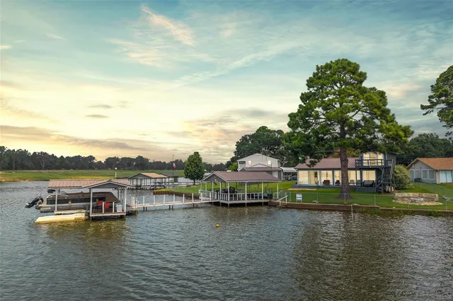 $624,999 | 113 Dolly Drive, Mabank, TX 75156