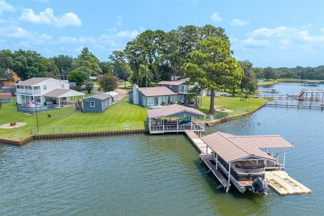 $624,999 | 113 Dolly Drive, Mabank, TX 75156