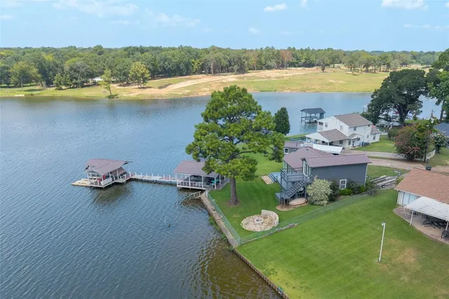 $624,999 | 113 Dolly Drive, Mabank, TX 75156