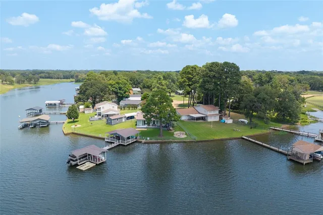 $624,999 | 113 Dolly Drive, Mabank, TX 75156