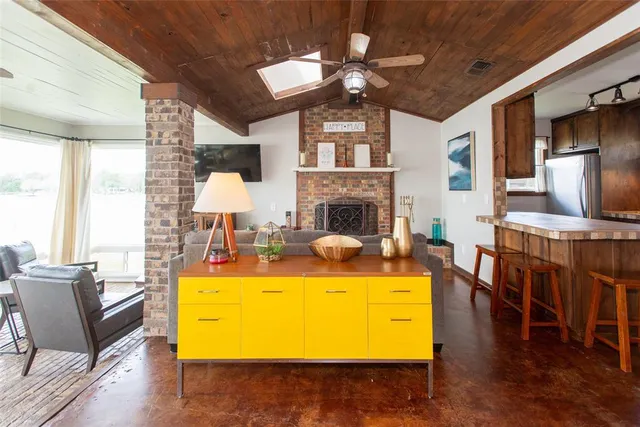 $624,999 | 113 Dolly Drive, Mabank, TX 75156