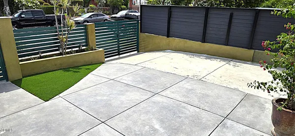 $3,300 | 1121 La Puerta Street, Los Angeles, CA 90023