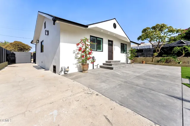 $3,300 | 1121 La Puerta Street, Los Angeles, CA 90023