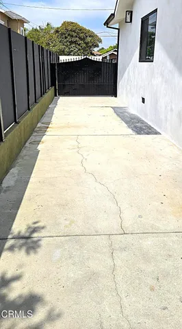 $3,300 | 1121 La Puerta Street, Los Angeles, CA 90023