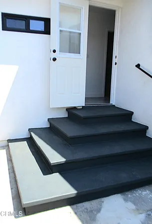 $3,300 | 1121 La Puerta Street, Los Angeles, CA 90023