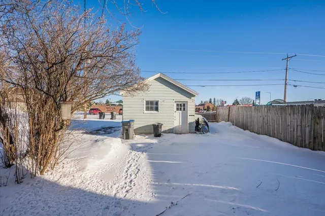 $237,500 | 1924 Banks Avenue, Superior, WI 54880