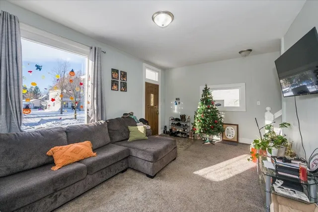 $237,500 | 1924 Banks Avenue, Superior, WI 54880