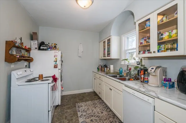 $237,500 | 1924 Banks Avenue, Superior, WI 54880