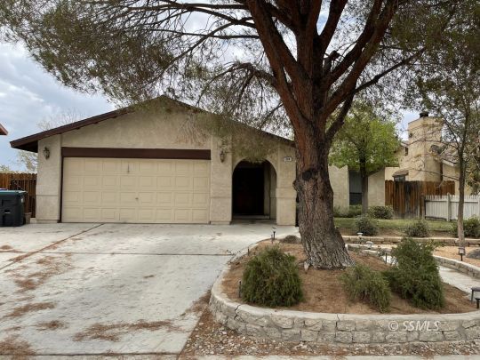 224 Kimberly Lane Ridgecrest, CA 93555 - Photo 1 of 6 Gallery Image 1