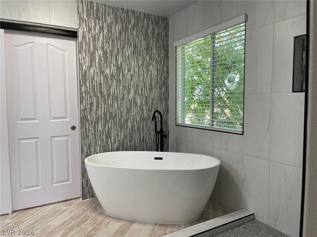 1194 Stormy Valley Road Las Vegas, NV 89123 - Photo 16 of 31 PRIMARY BATHROOM