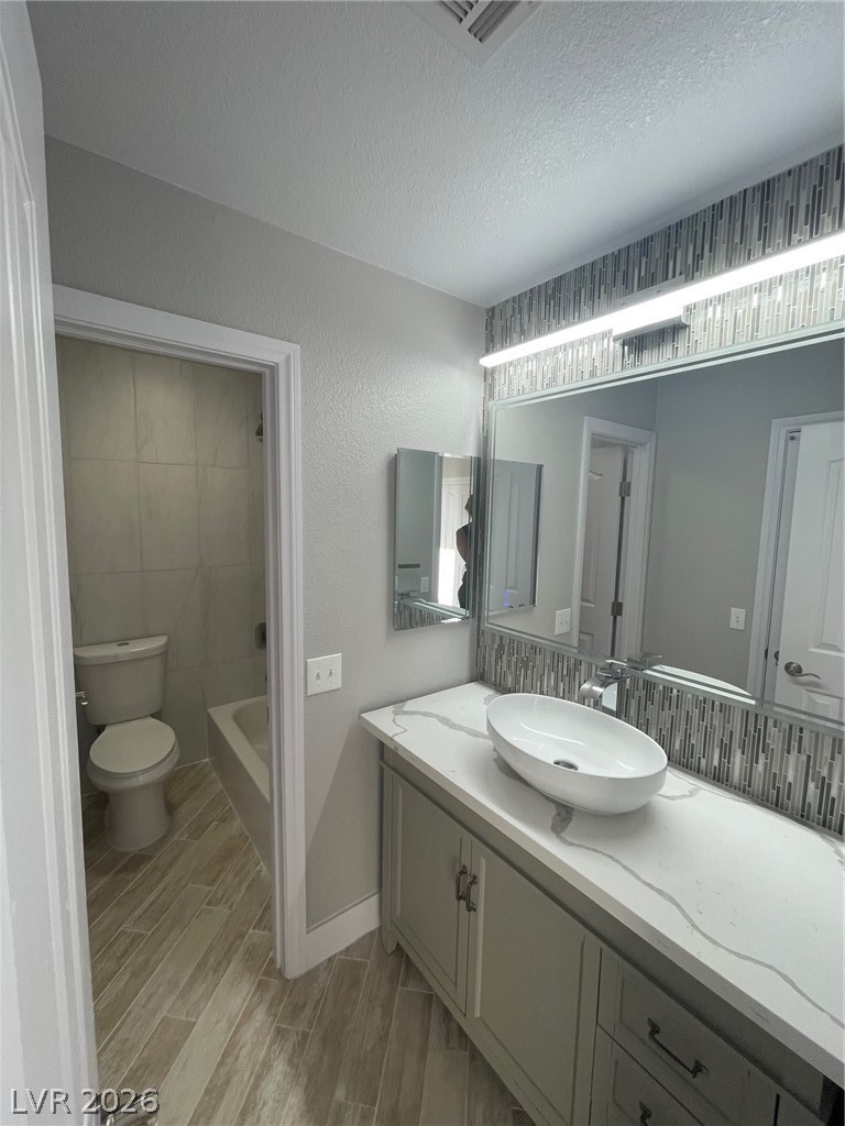1194 Stormy Valley Road Las Vegas, NV 89123 - Photo 24 of 31 2ND BATHROOM