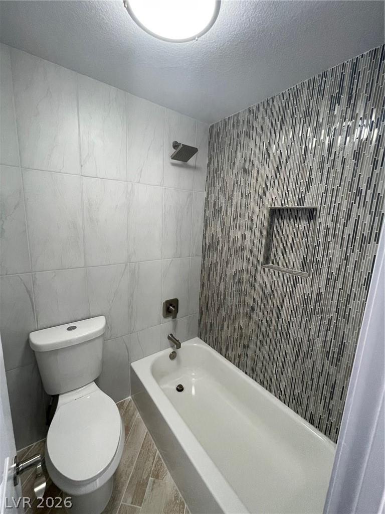 1194 Stormy Valley Road Las Vegas, NV 89123 - Photo 25 of 31 2ND BATHROOM