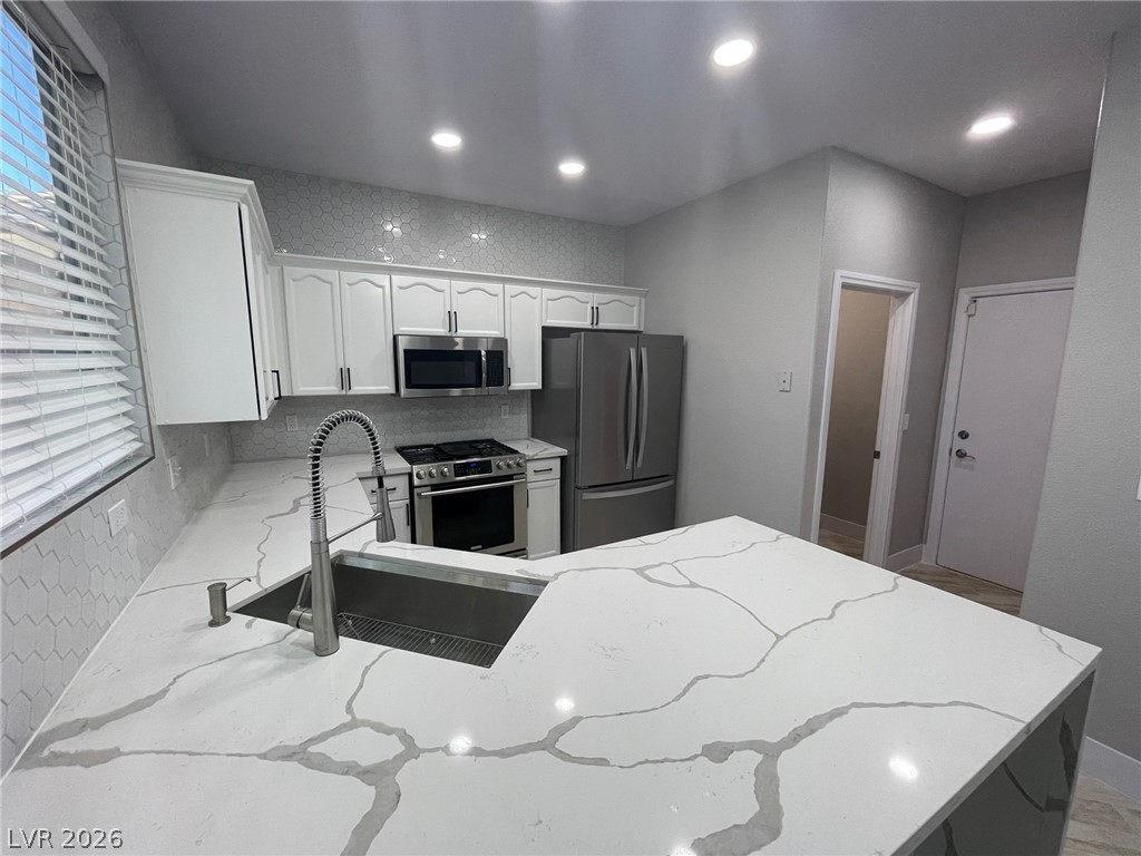 1194 Stormy Valley Road Las Vegas, NV 89123 - Photo 8 of 31 KITCHEN