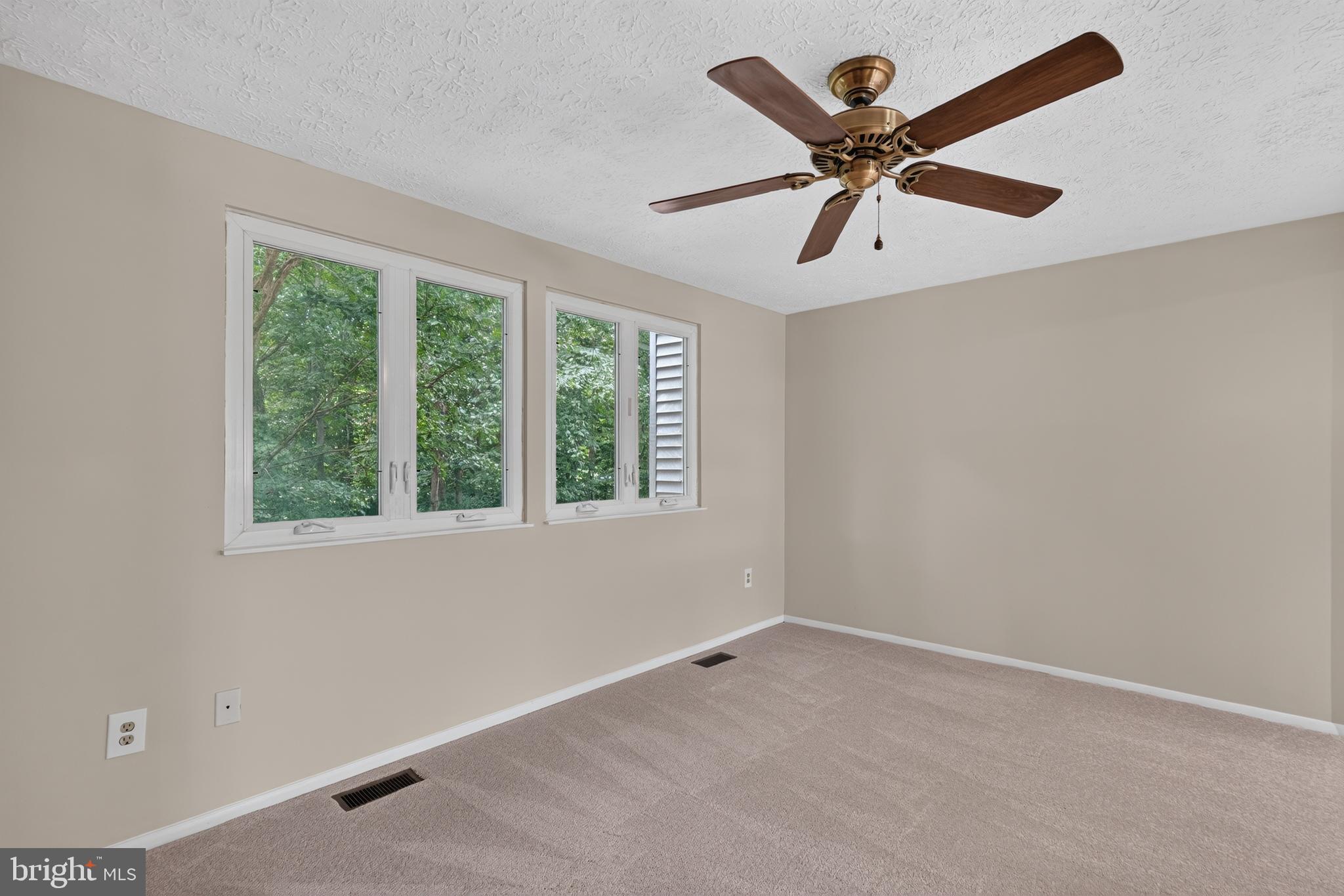 6313 Sunset Terrace Springfield, VA 22153 - Photo 11 of 27 Gallery Image 11