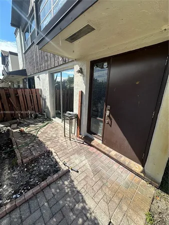 $2,400 | 3201 Northwest 4th Terrace, Unit 61, Pompano Beach, FL 33064