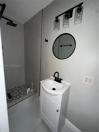 $2,400 | 3201 Northwest 4th Terrace, Unit 61, Pompano Beach, FL 33064