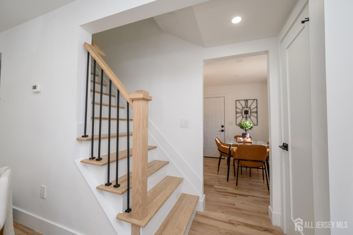 341 Forest Drive Union, NJ 07083 - Photo 26 of 44