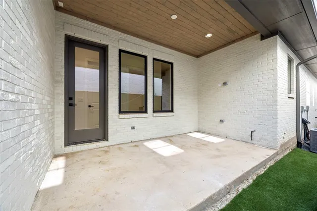 $2,095,000 | 5636 Winton Street, Dallas, TX 75206