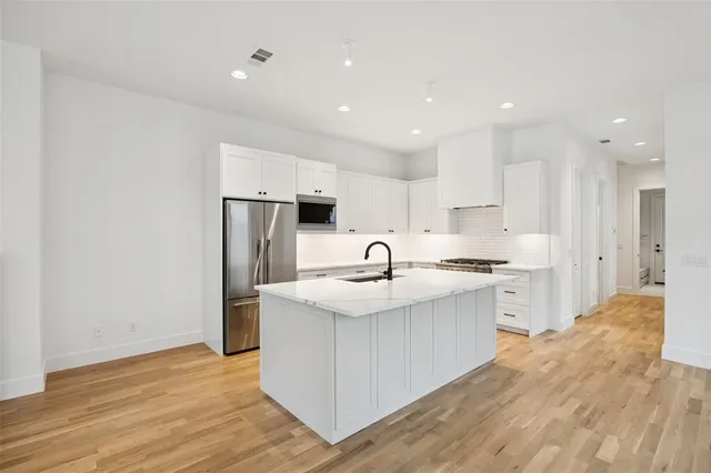 $2,095,000 | 5636 Winton Street, Dallas, TX 75206