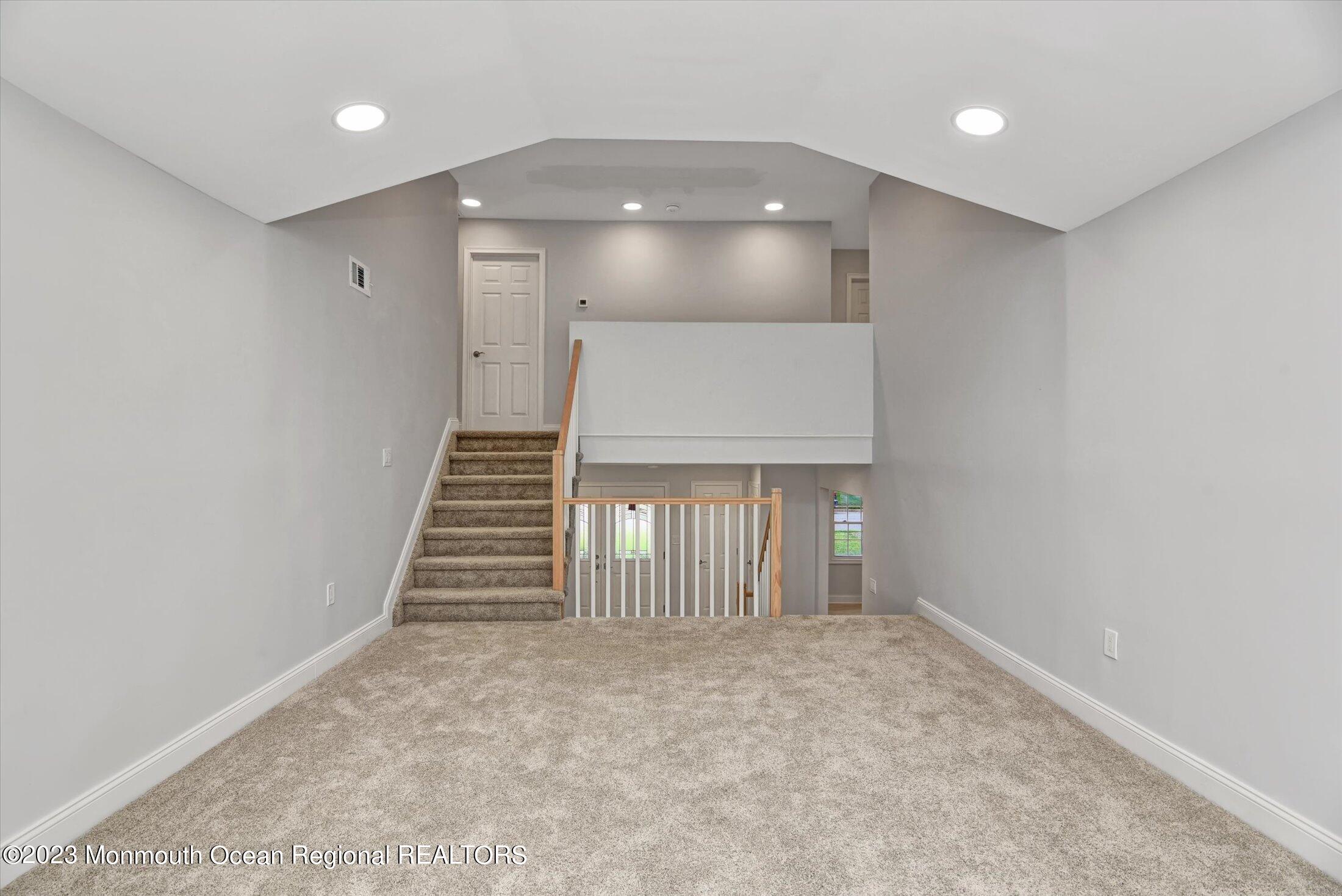 17 Canadian Woods Road Marlboro, NJ 07746 - Photo 16 of 28 17-Family Room