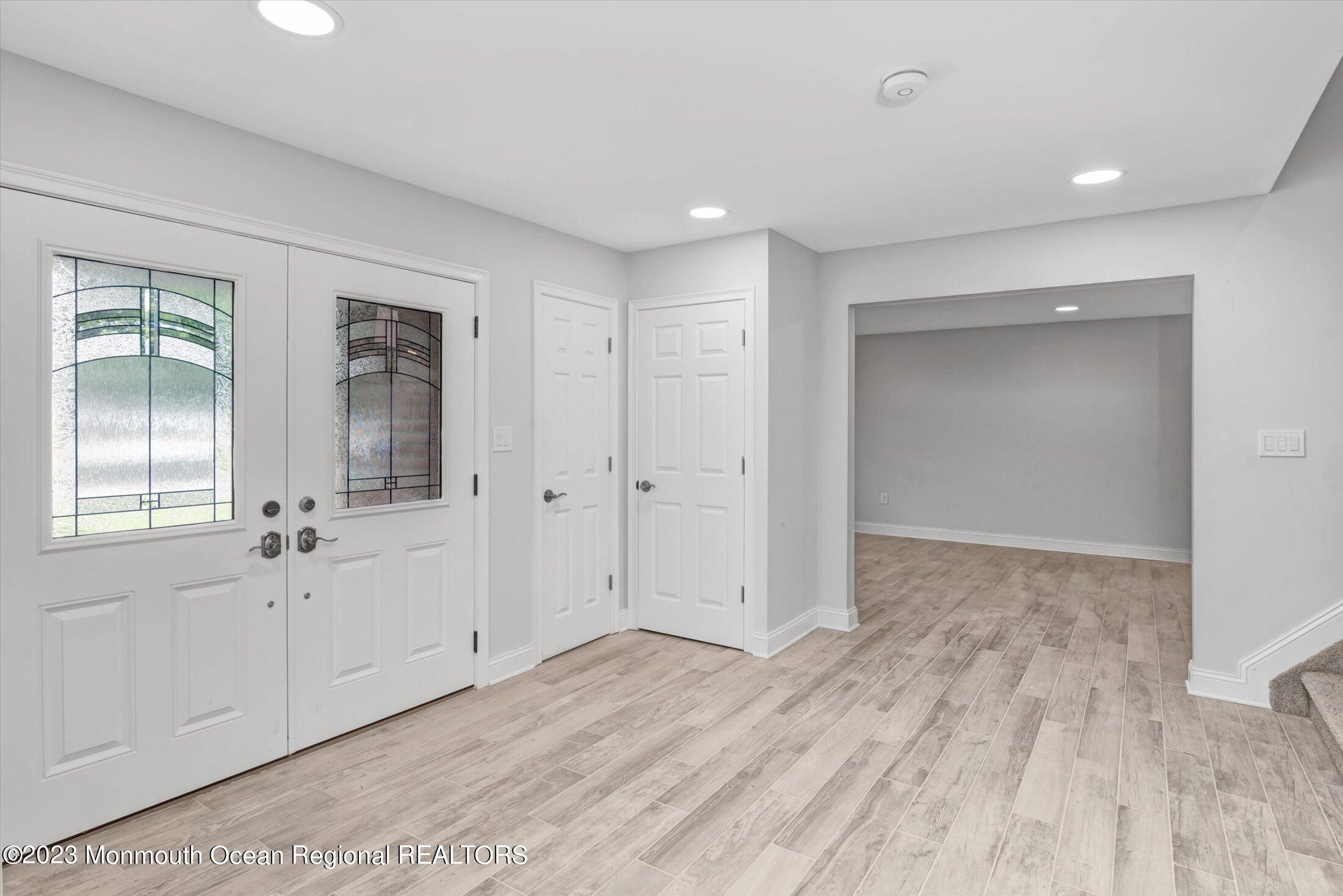 17 Canadian Woods Road Marlboro, NJ 07746 - Photo 2 of 28 02-Foyer