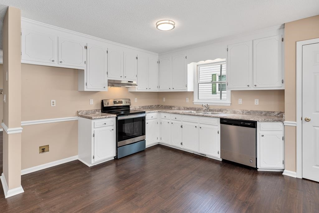 3308 Castlegate Drive Raleigh, NC 27616 - Photo 6 of 22 Photo 6