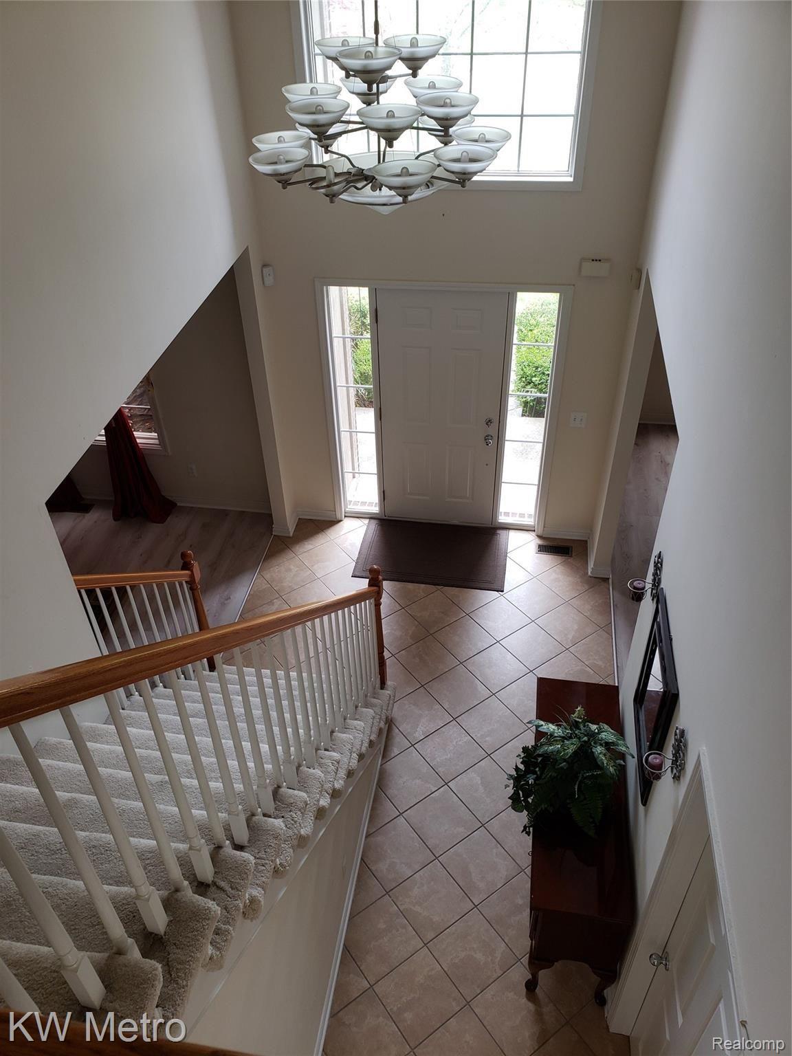 1227 Letica Drive Rochester, MI 48307 - Photo 4 of 58 Main Entrance Foyer View