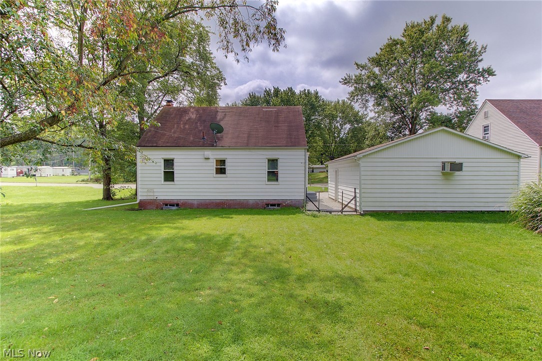 4531 12th Street Northwest Canton, OH 44708 - Photo 21 of 22 This home features a double lot