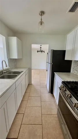 $2,000 | 15091 Southwest 35th Circle, Ocala, FL 34473