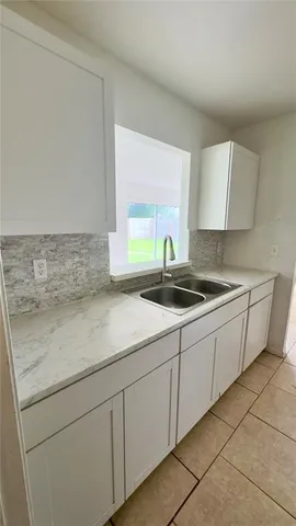 $2,000 | 15091 Southwest 35th Circle, Ocala, FL 34473