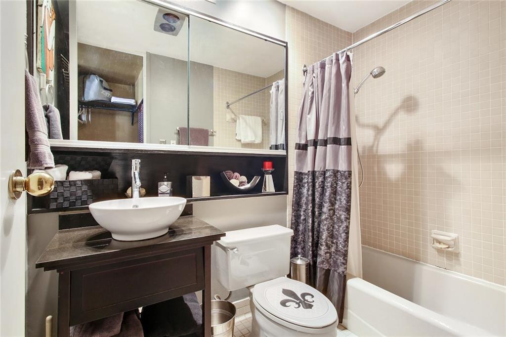 232 Decatur Street, Unit 2D New Orleans, LA 70130 - Photo 11 of 15 Gallery Image 11