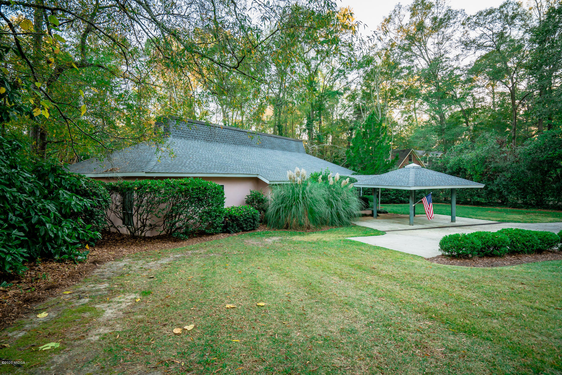 4778 Oxford Road Macon, GA 31210 - Photo 4 of 35 04-DSC03837