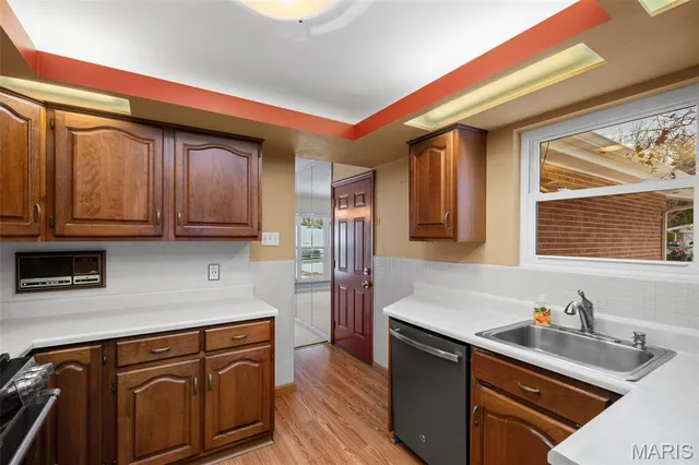 $585,000 | 1572 North Woodlawn Avenue, St. Louis, MO 63122