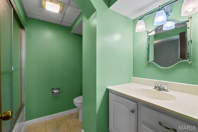 $585,000 | 1572 North Woodlawn Avenue, St. Louis, MO 63122