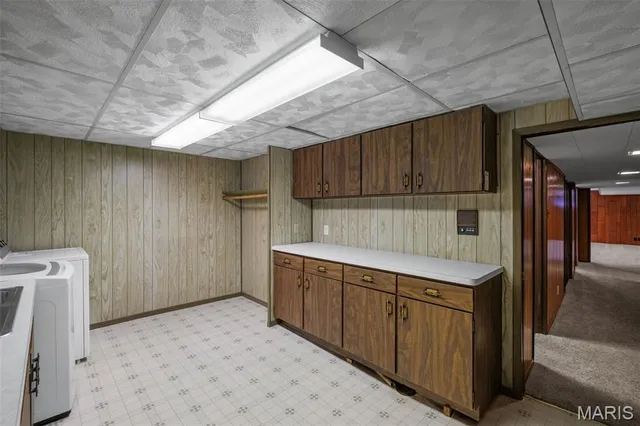 $585,000 | 1572 North Woodlawn Avenue, St. Louis, MO 63122