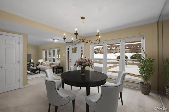 $585,000 | 1572 North Woodlawn Avenue, St. Louis, MO 63122