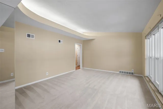 $585,000 | 1572 North Woodlawn Avenue, St. Louis, MO 63122