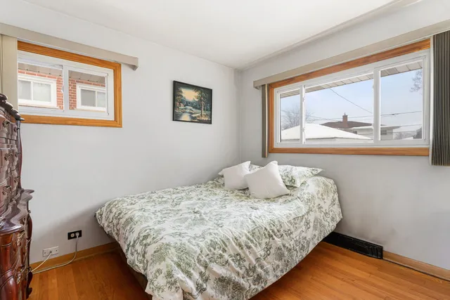 $435,000 | 11129 Martindale Drive, Westchester, IL 60154