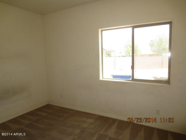733 East Carson Road Phoenix, AZ 85042 - Photo 8 of 16 IMG_3441