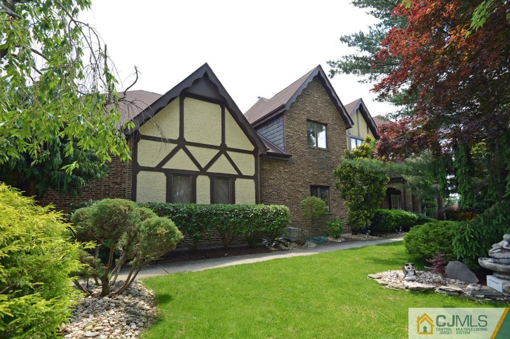 16 Pitt Road East Brunswick, NJ 08816 - Photo 1 of 20 Gallery Image 1