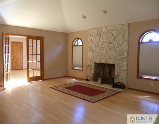 16 Pitt Road East Brunswick, NJ 08816 - Photo 11 of 20 Gallery Image 11